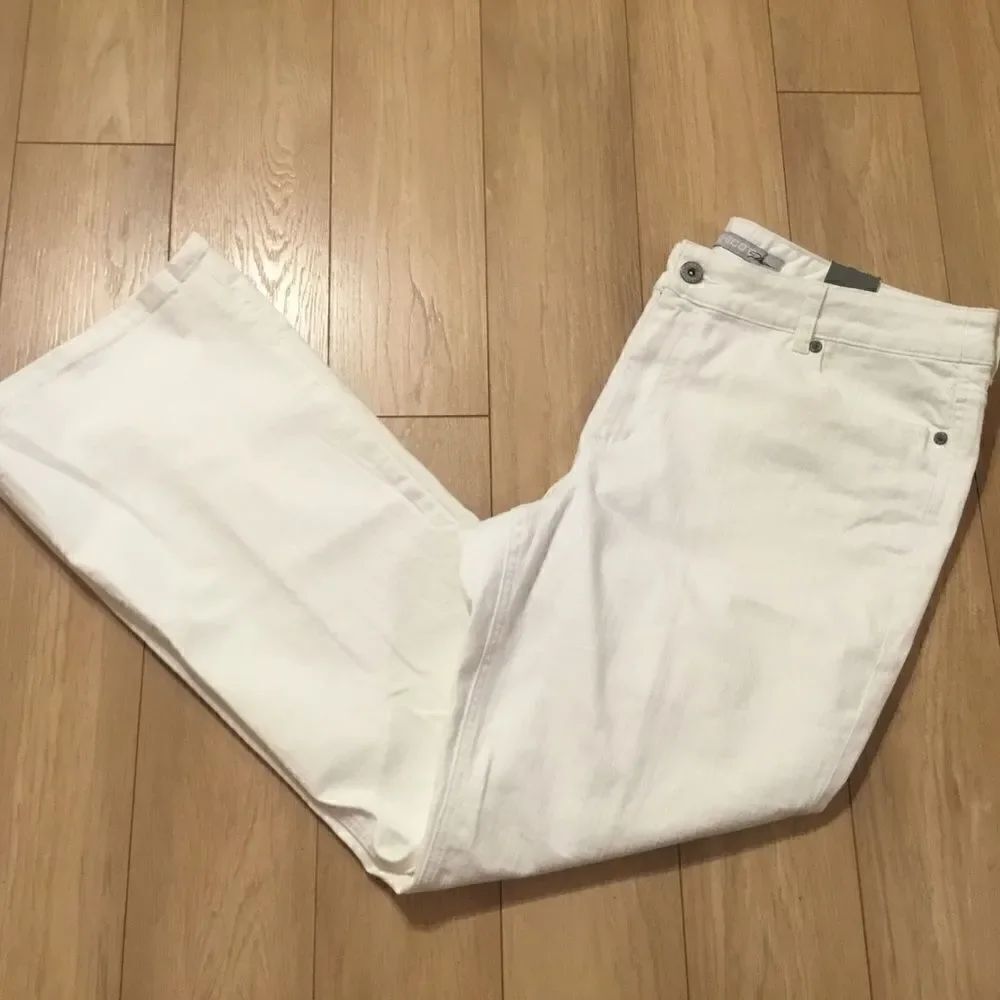 NWT Chico’s Women’s Sz. 16S White Denim 5-Pocket  Slight Boot Cut Flare Jeans